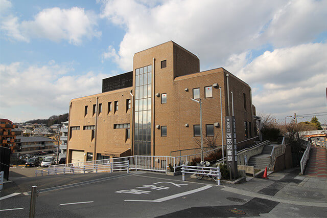 奈良市立西部図書館